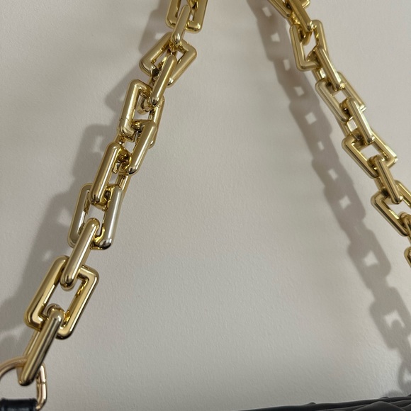 Chunky Chain Shoulder/Crossbody Bag - Picture 7 of 7